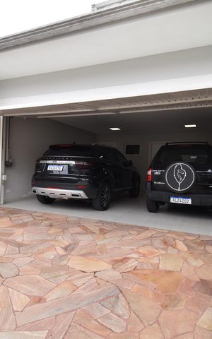 Casa à venda com 330m², 3 quartos e 3 vagasGaragem