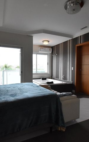 Casa à venda com 330m², 3 quartos e 3 vagasSuíte