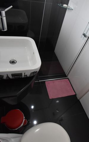 Casa à venda com 330m², 3 quartos e 3 vagasBanheiro 3