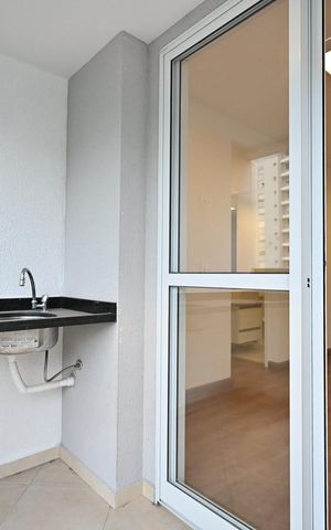 Apartamento para alugar com 55m², 2 quartos e 1 vagaVaranda