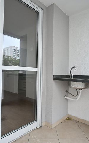 Apartamento para alugar com 55m², 2 quartos e 1 vagaVaranda