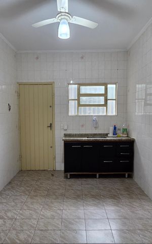 Casa para alugar com 68m², 2 quartos e 2 vagas Casa para alugar com 68m², 2 quartos e 2 vagasCozinha