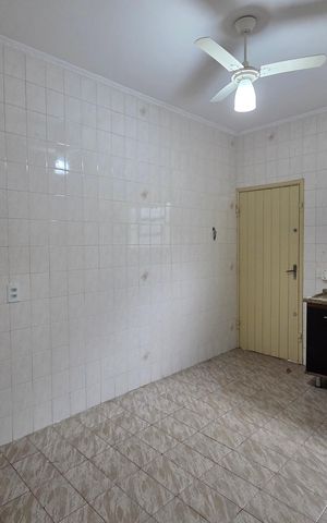 Casa para alugar com 68m², 2 quartos e 2 vagas Casa para alugar com 68m², 2 quartos e 2 vagasCozinha