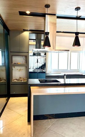 Casa para alugar com 330m², 3 quartos e 6 vagasCozinha