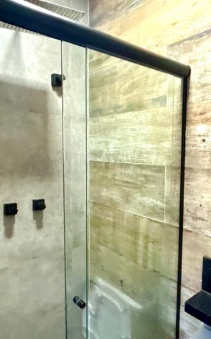 Casa para alugar com 330m², 3 quartos e 6 vagasBanheiro 3