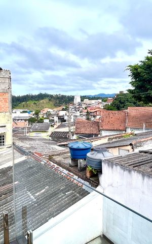 Casa para alugar com 330m², 3 quartos e 6 vagasSacada da suíte 