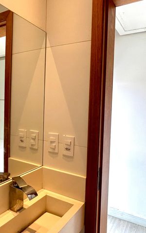 Casa para alugar com 330m², 3 quartos e 6 vagasBanheiro 2