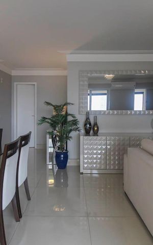 Apartamento à venda com 120m², 3 quartos e 2 vagasSala