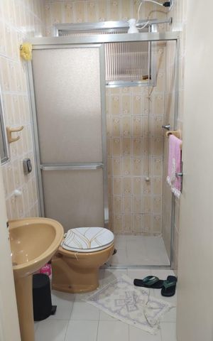 Apartamento para alugar com 82m², 2 quartos e 2 vagas Apartamento para alugar com 82m², 2 quartos e 2 vagasBanheiro 1