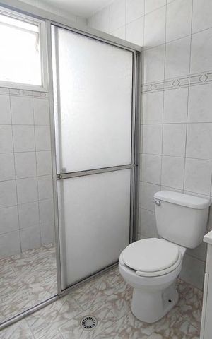 Casa para alugar com 260m², 3 quartos e 2 vagas Casa para alugar com 260m², 3 quartos e 2 vagasBanheiro 2