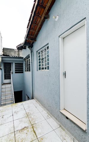 Casa à venda com 238m², 3 quartos e 2 vagasSacada do Quarto 1