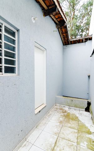 Casa à venda com 238m², 3 quartos e 2 vagasSacada do Quarto 1
