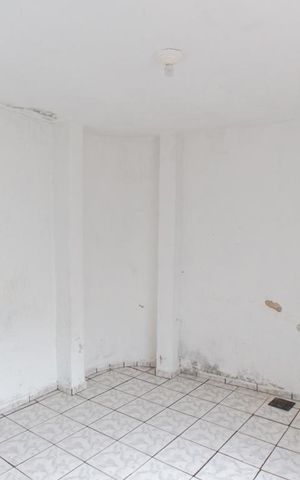 Casa para alugar com 63m², 2 quartos e sem vaga Casa para alugar com 63m², 2 quartos e sem vagaSala