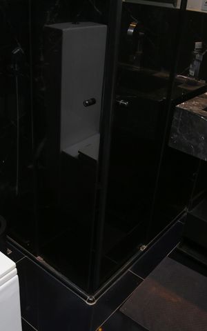 Apartamento à venda com 134m², 2 quartos e 2 vagasBanheiro 