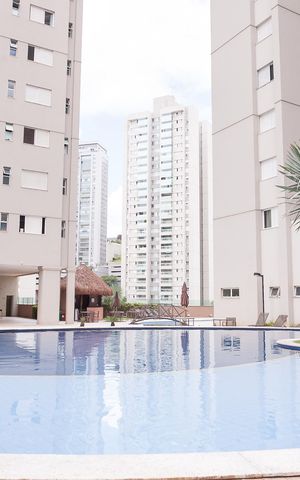 Apartamento à venda com 113m², 3 quartos e 3 vagas Apartamento à venda com 113m², 3 quartos e 3 vagasÁrea comum - Piscina