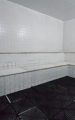 Apartamento à venda com 113m², 3 quartos e 3 vagas Apartamento à venda com 113m², 3 quartos e 3 vagasÁrea comum - Sauna