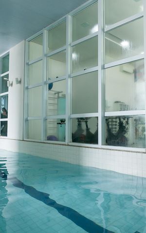 Apartamento à venda com 113m², 3 quartos e 3 vagas Apartamento à venda com 113m², 3 quartos e 3 vagasÁrea comum - Piscina Coberta