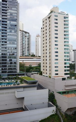 Apartamento à venda com 113m², 3 quartos e 3 vagas Apartamento à venda com 113m², 3 quartos e 3 vagasSala - Vista