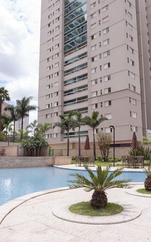 Apartamento à venda com 113m², 3 quartos e 3 vagas Apartamento à venda com 113m², 3 quartos e 3 vagasÁrea comum - Piscina