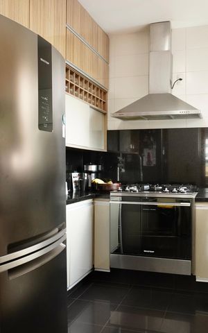 Apartamento à venda com 113m², 3 quartos e 3 vagas Apartamento à venda com 113m², 3 quartos e 3 vagasCozinha e Área de Serviço