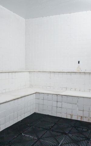 Apartamento à venda com 113m², 3 quartos e 3 vagas Apartamento à venda com 113m², 3 quartos e 3 vagasÁrea comum - Sauna