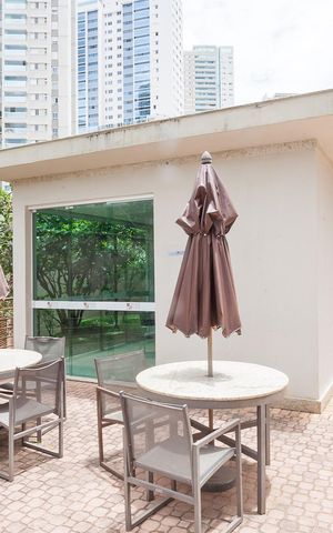 Apartamento à venda com 113m², 3 quartos e 3 vagas Apartamento à venda com 113m², 3 quartos e 3 vagasÁrea comum - Churrasqueira
