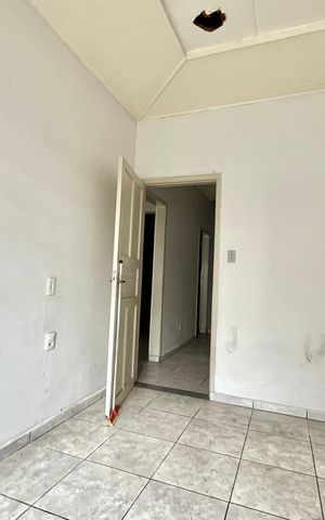Casa à venda com 70m², 2 quartos e 3 vagas Casa à venda com 70m², 2 quartos e 3 vagasQuarto 1