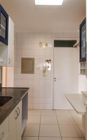 Apartamento para alugar com 106m², 3 quartos e 2 vagas Apartamento para alugar com 106m², 3 quartos e 2 vagasCozinha