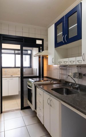 Apartamento para alugar com 106m², 3 quartos e 2 vagas Apartamento para alugar com 106m², 3 quartos e 2 vagasCozinha