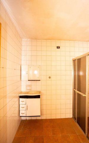 Casa à venda com 136m², 3 quartos e 1 vagaBanheiro 1