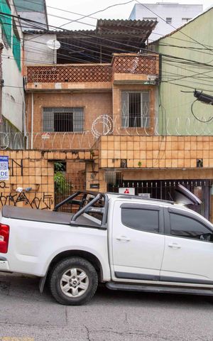 Casa à venda com 136m², 3 quartos e 1 vagaFachada