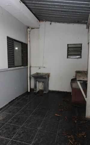 Casa para alugar com 30m², 1 quarto e 1 vagaÁrea de Serviço
