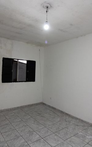 Casa para alugar com 30m², 1 quarto e 1 vagaSuíte