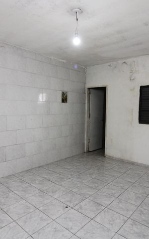 Casa para alugar com 30m², 1 quarto e 1 vagaSuíte