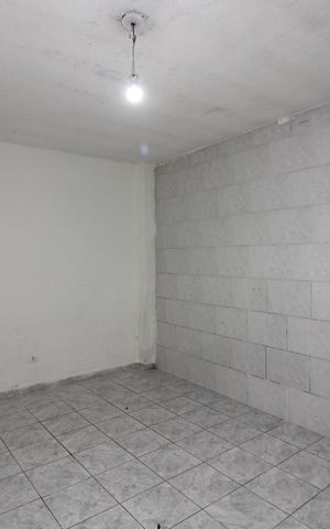 Casa para alugar com 30m², 1 quarto e 1 vagaSuíte