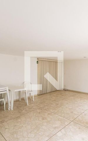 Apartamento para alugar com 60m², 2 quartos e 1 vaga Apartamento para alugar com 60m², 2 quartos e 1 vagaÁrea comum - Salão de festas