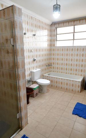 Apartamento para alugar com 143m², 2 quartos e sem vagaBanheiro