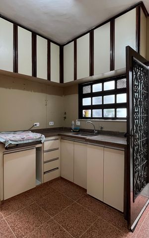 Casa de condomínio à venda com 300m², 5 quartos e 2 vagas Casa de condomínio à venda com 300m², 5 quartos e 2 vagasCozinha