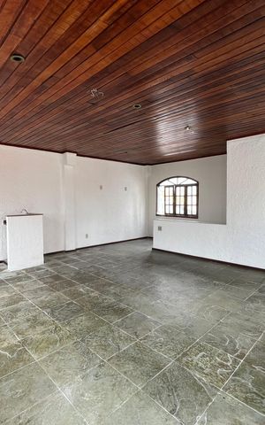 Casa de condomínio à venda com 300m², 5 quartos e 2 vagas Casa de condomínio à venda com 300m², 5 quartos e 2 vagasSalão do terraço