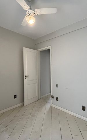 Casa de condomínio à venda com 300m², 5 quartos e 2 vagas Casa de condomínio à venda com 300m², 5 quartos e 2 vagasQuarto Suíte 2