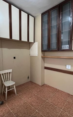 Casa de condomínio à venda com 300m², 5 quartos e 2 vagas Casa de condomínio à venda com 300m², 5 quartos e 2 vagasCozinha