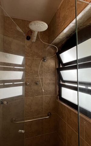 Casa de condomínio à venda com 300m², 5 quartos e 2 vagas Casa de condomínio à venda com 300m², 5 quartos e 2 vagasBanheiro Social