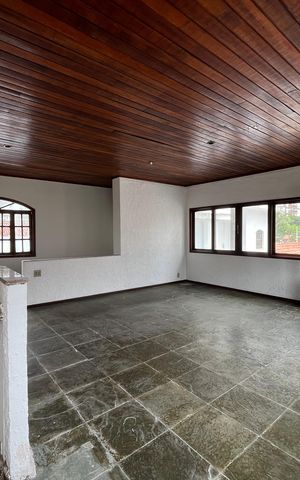 Casa de condomínio à venda com 300m², 5 quartos e 2 vagas Casa de condomínio à venda com 300m², 5 quartos e 2 vagasSalão do terraço