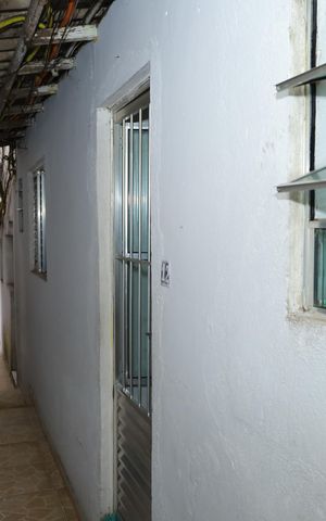 Casa para alugar com 28m², 1 quarto e sem vagaÁrea comum - Corredores