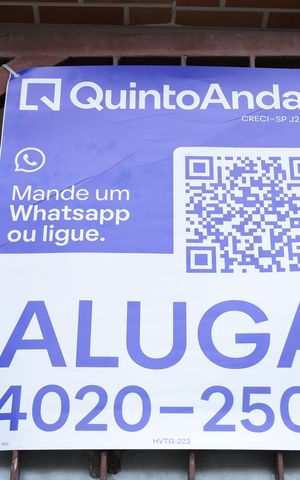 Casa para alugar com 28m², 1 quarto e sem vagaPlaca GRANDE instalada no portão do imóvel, dia 02.10.2026 - Código da placa: HVTG-223