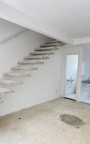 Casa de condomínio para alugar com 55m², 2 quartos e 1 vaga Casa de condomínio para alugar com 55m², 2 quartos e 1 vagaSala