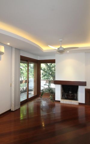 Apartamento à venda com 220m², 3 quartos e 2 vagasSala