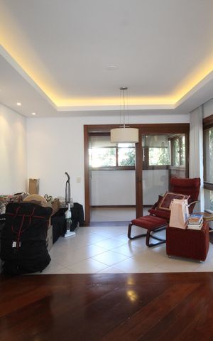 Apartamento à venda com 220m², 3 quartos e 2 vagasSala