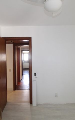 Apartamento à venda com 220m², 3 quartos e 2 vagasQuarto 3