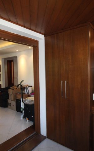 Apartamento à venda com 220m², 3 quartos e 2 vagasEscritório